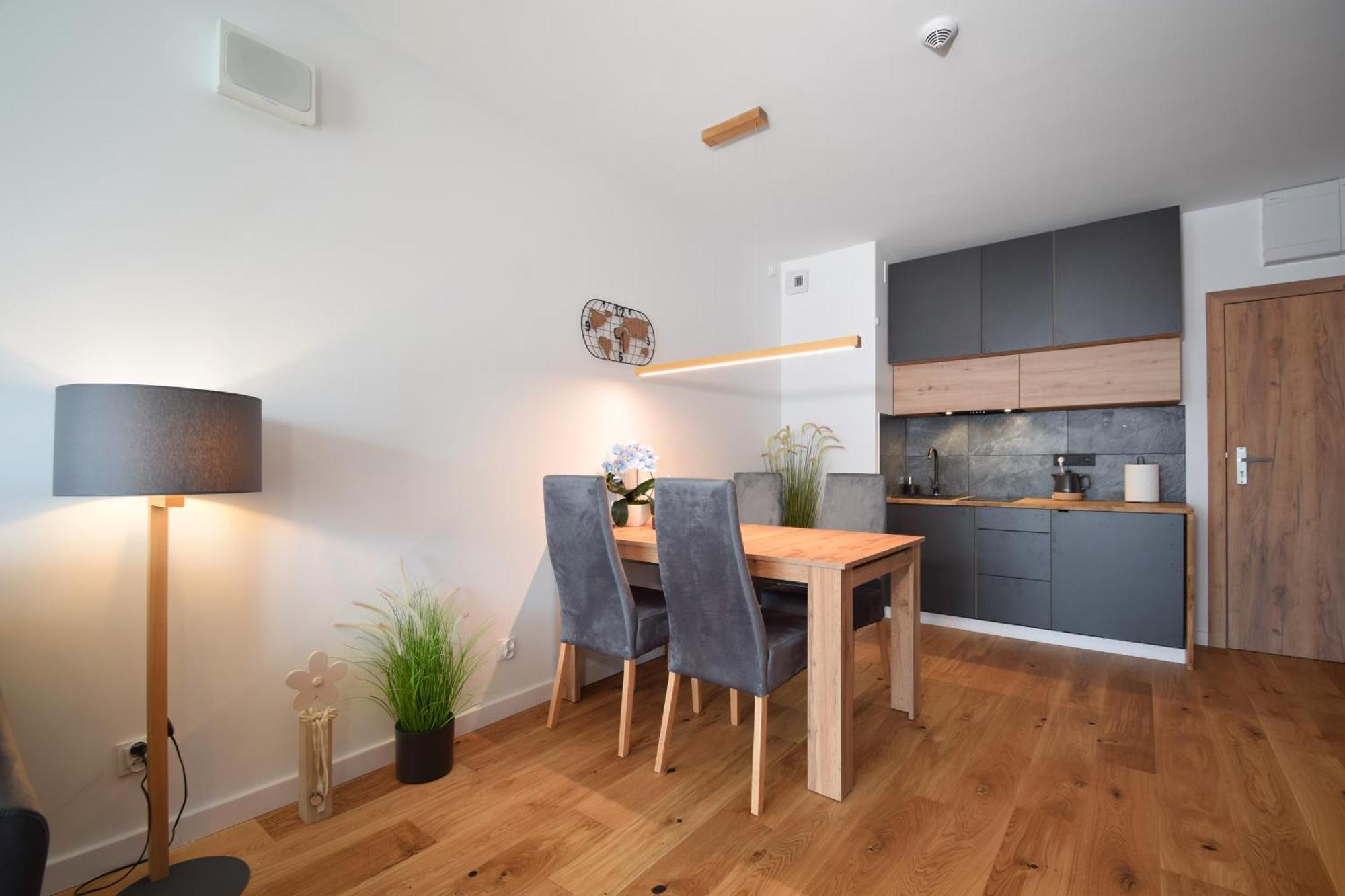 Rentplanet - Apartamenty Kasprowicza 코워브제크 외부 사진
